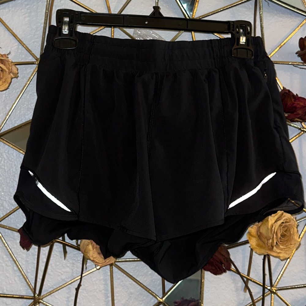 Lululemon hotty hot short 4”